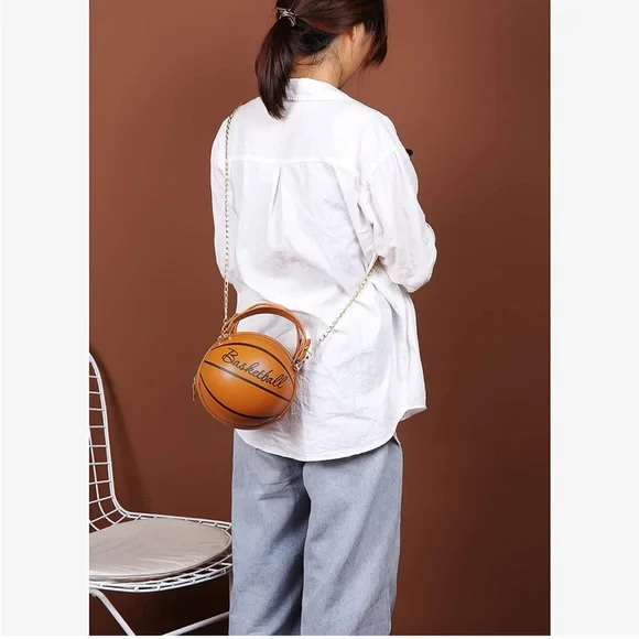 Basketball Purse - Picture 5 of 6